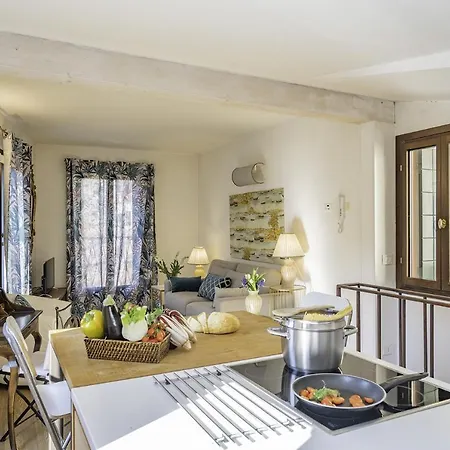 Appartamento Corte Rossa Terrace Charming