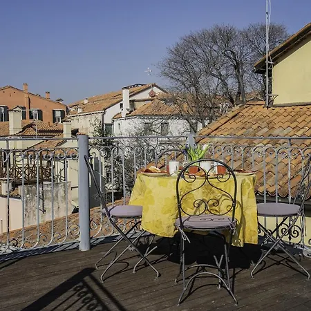 شقة Corte Rossa Terrace Charming